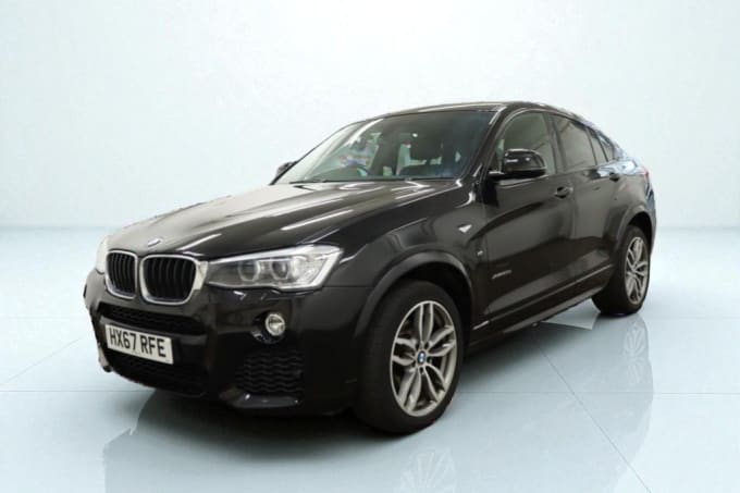 2025 BMW X4
