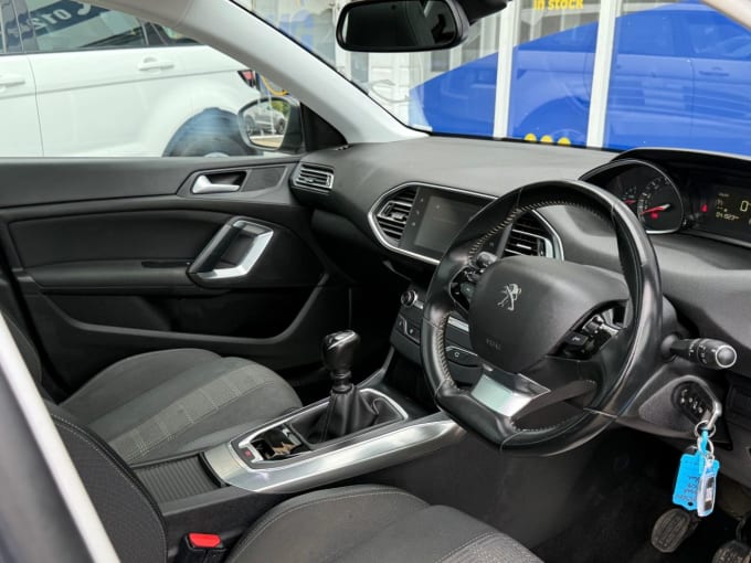 2025 Peugeot 308