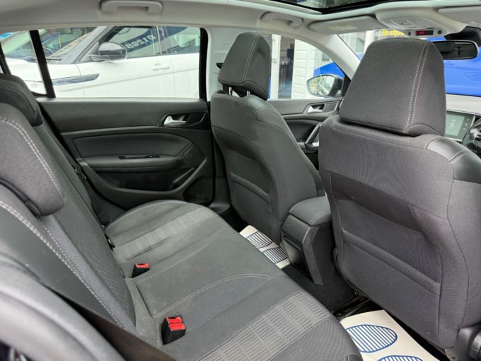 2025 Peugeot 308