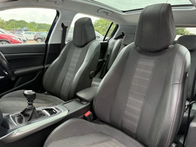 2025 Peugeot 308