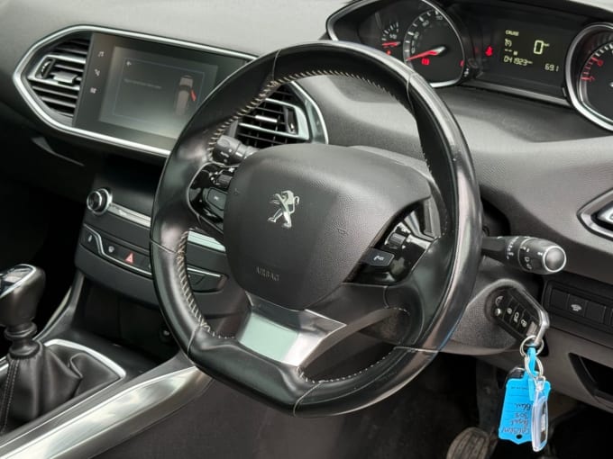 2025 Peugeot 308