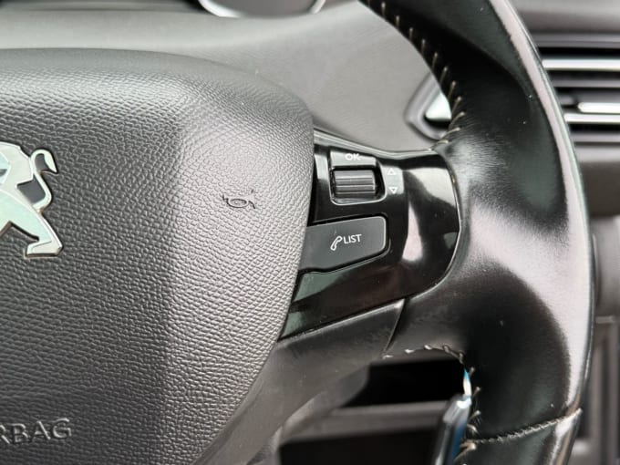 2025 Peugeot 308