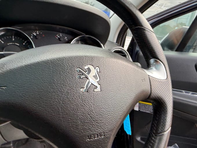 2025 Peugeot 3008