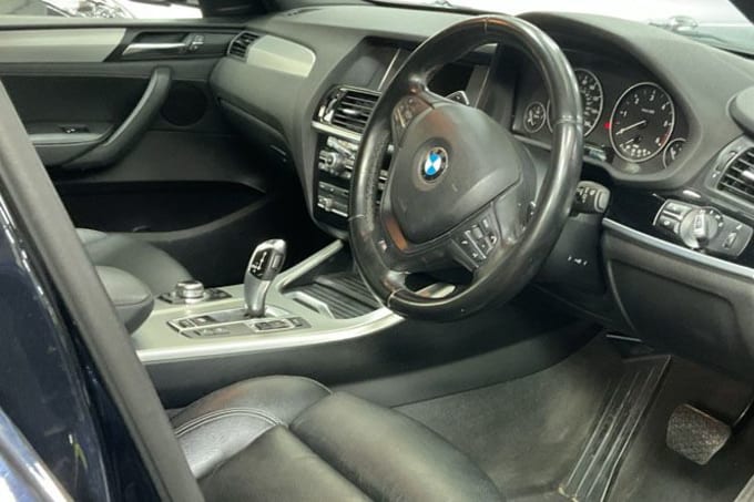 2025 BMW X4