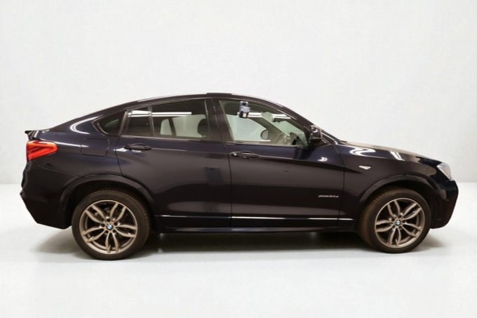 2025 BMW X4