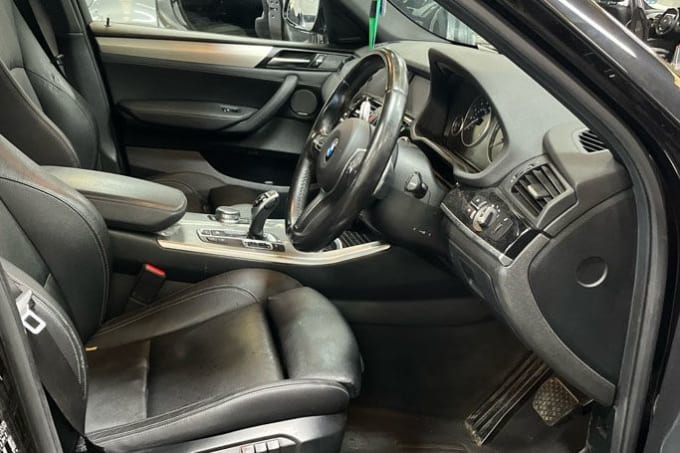 2025 BMW X4