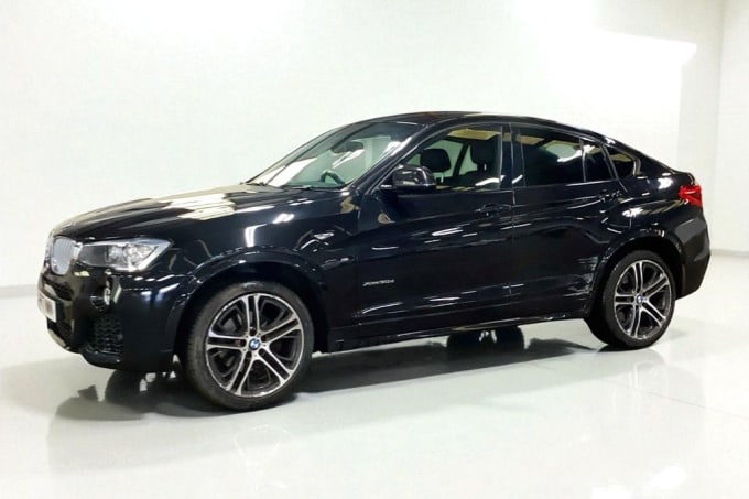 2025 BMW X4