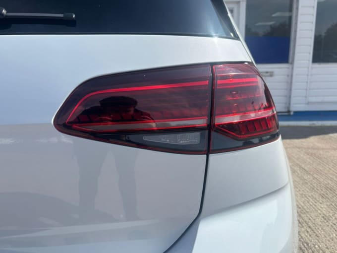 2018 Volkswagen Golf
