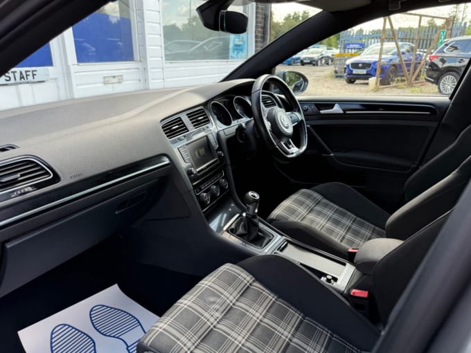 2025 Volkswagen Golf