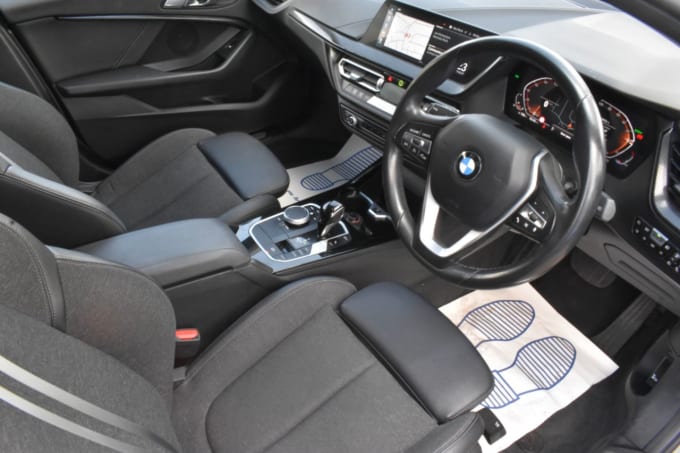 2025 BMW 1 Series
