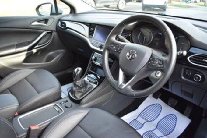 2025 Vauxhall Astra