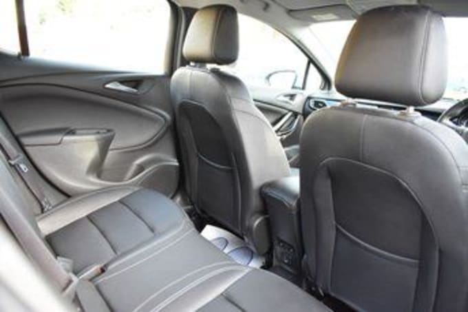 2025 Vauxhall Astra