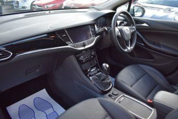 2025 Vauxhall Astra