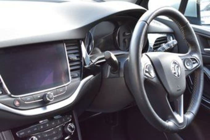 2025 Vauxhall Astra