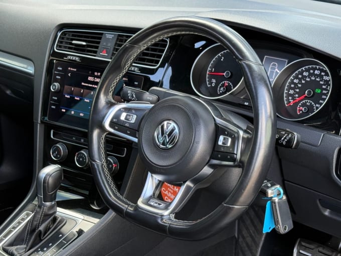 2025 Volkswagen Golf