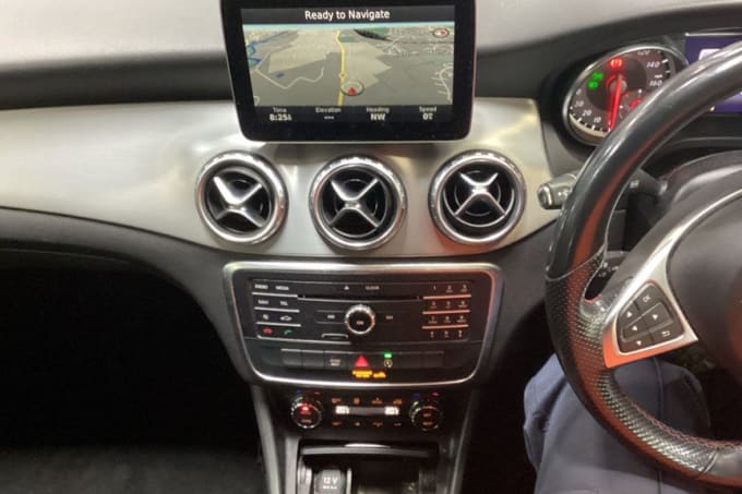 2025 Mercedes-benz 180