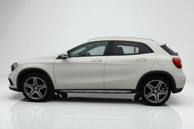 2025 Mercedes-benz 180