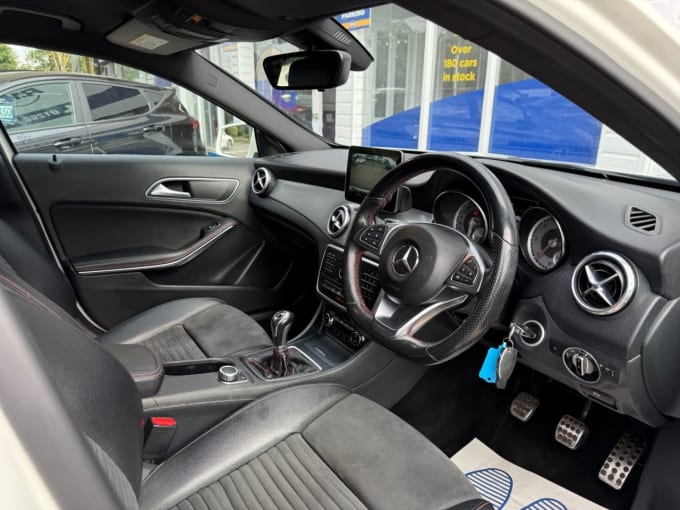 2025 Mercedes-benz 180