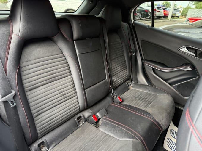 2025 Mercedes-benz 180
