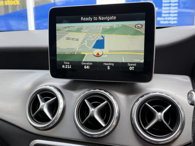 2025 Mercedes-benz 180
