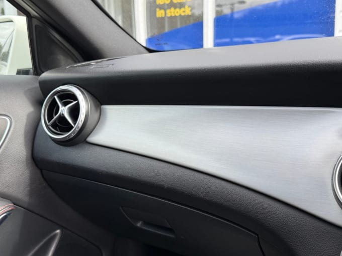 2025 Mercedes-benz 180