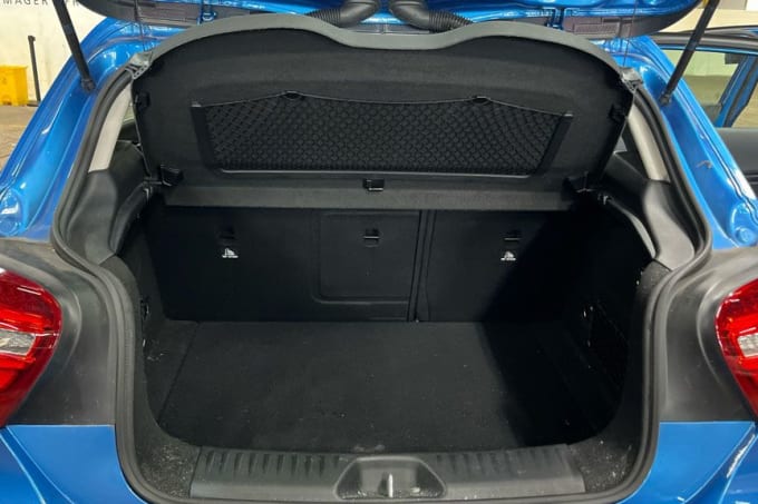 2025 Mercedes-benz A-class