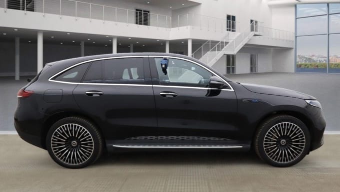 2025 Mercedes-benz Eqc