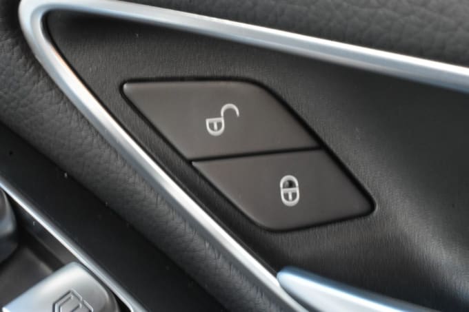 2025 Mercedes-benz Eqc