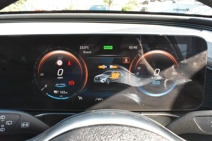 2025 Mercedes-benz Eqc
