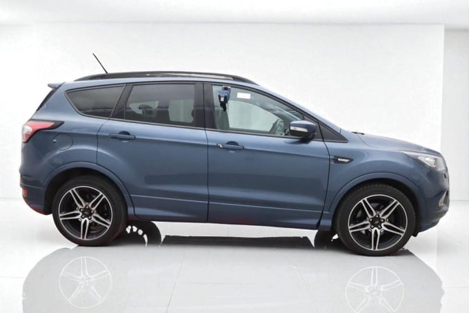 2025 Ford Kuga