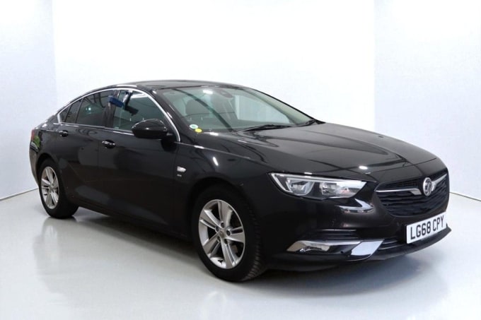 2025 Vauxhall Insignia