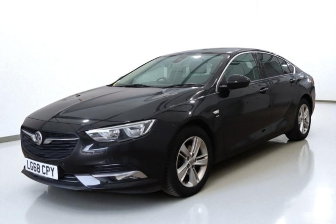 2025 Vauxhall Insignia