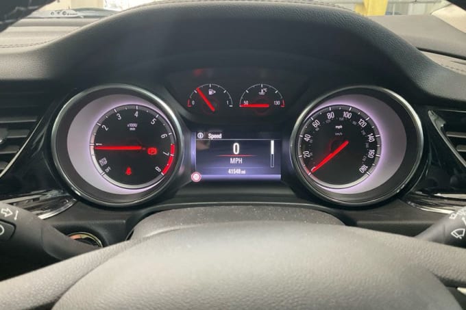 2025 Vauxhall Insignia