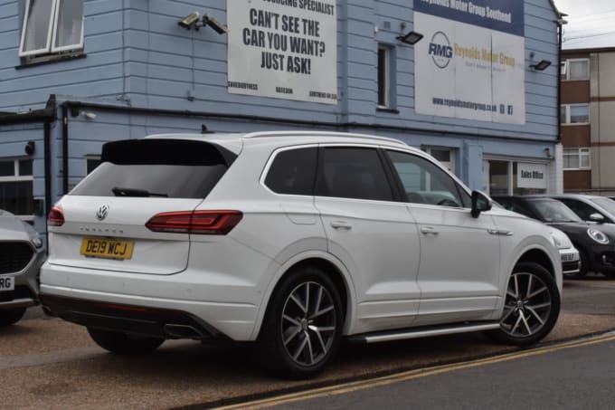 2019 Volkswagen Touareg