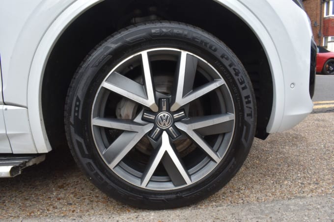 2019 Volkswagen Touareg
