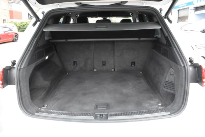 2019 Volkswagen Touareg