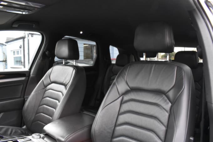 2019 Volkswagen Touareg