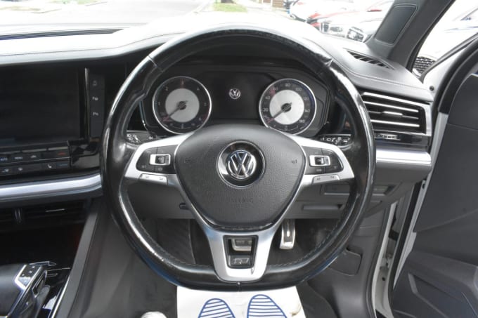 2019 Volkswagen Touareg