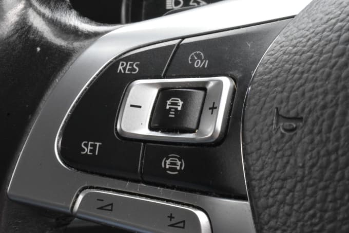 2019 Volkswagen Touareg