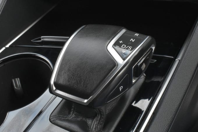 2019 Volkswagen Touareg