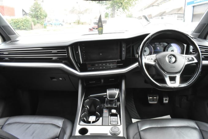 2019 Volkswagen Touareg