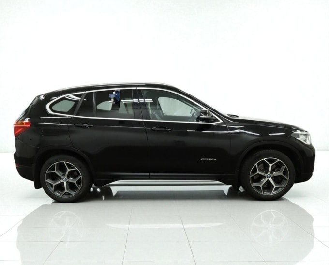 2025 BMW X1