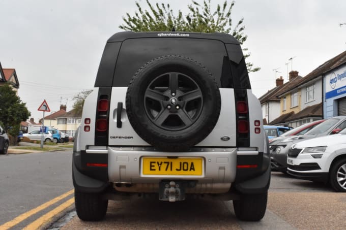 2025 Land Rover Defender 90
