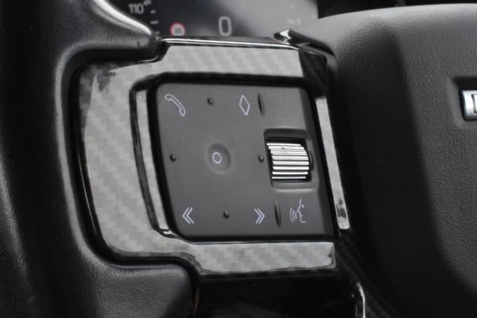 2025 Land Rover Defender 90