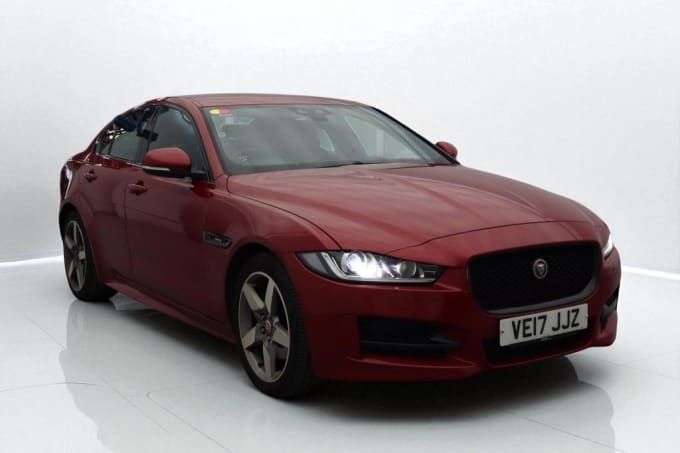 2025 Jaguar Xe