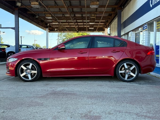 2025 Jaguar Xe