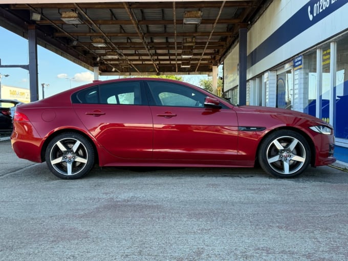 2025 Jaguar Xe