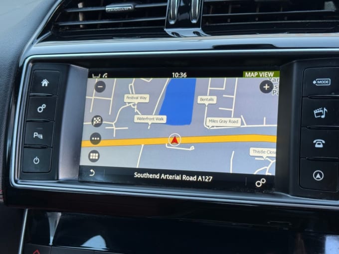 2025 Jaguar Xe