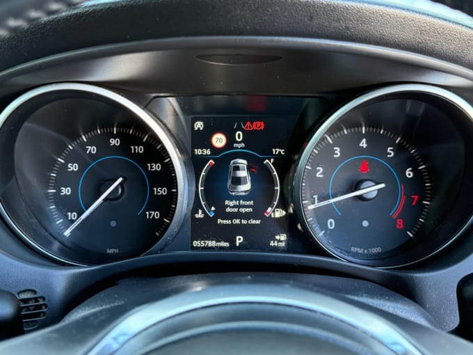 2025 Jaguar Xe