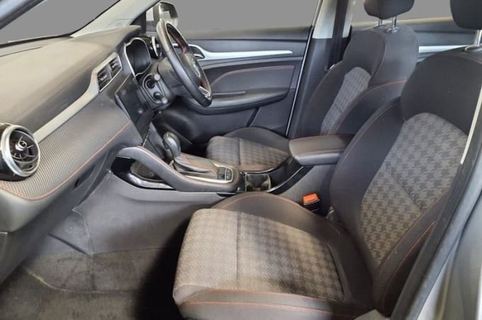 2025 Mg Mg Zs